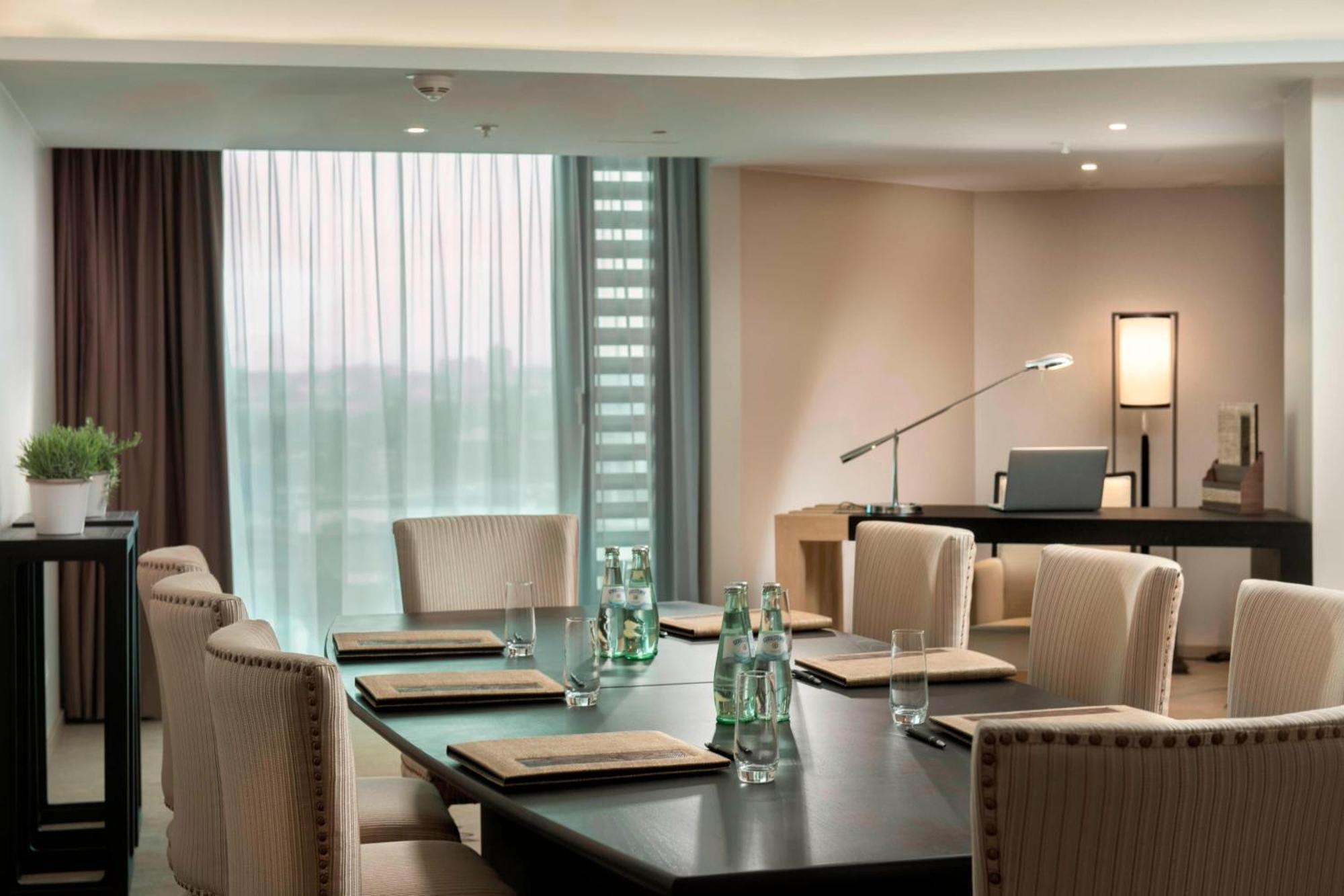Delta Hotels By Marriott Frankfurt Offenbach Экстерьер фото