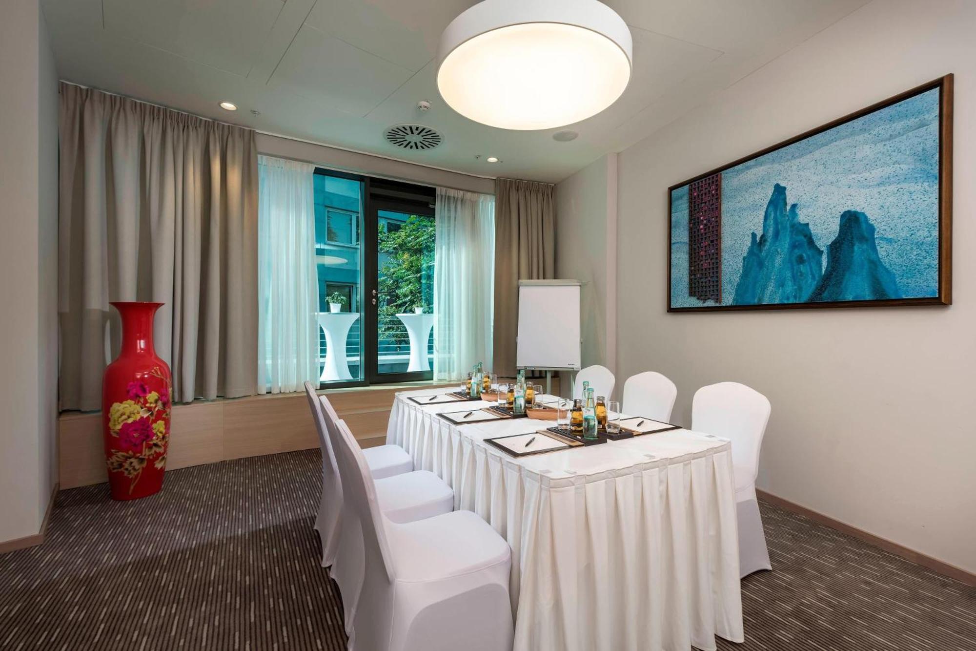 Delta Hotels By Marriott Frankfurt Offenbach Экстерьер фото